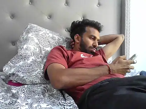 Snapshot of skinny__boy__ chatting on November 4, 2025, 4:50 pm skinny boy online show from November 4, 2025, 4:50 pm