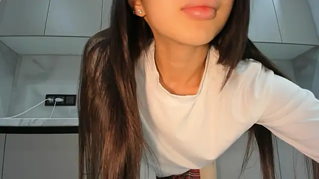 Mia Meow  online show from November 24, 2025, 2:22 am