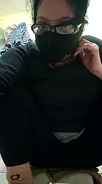 Snapshot of heenage chatting on December 30, 2024, 5:13 pm heenage online show from December 30, 2024, 5:13 pm