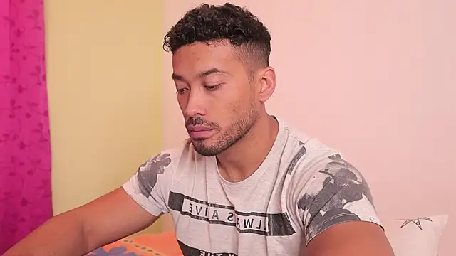 freddsexxx online show from December 3, 2025, 1:20 pm