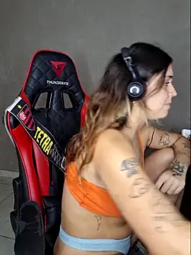 luuhcat09 online show from February 26, 2026, 2:05 pm