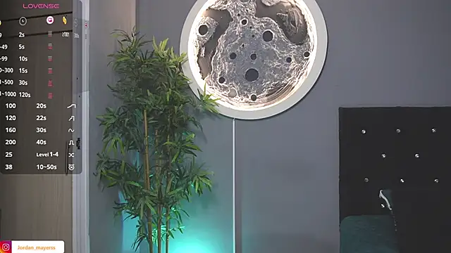 Snapshot of jordan_mayers02 chatting on January 17, 2026, 9:03 am jordan mayers02 online show from January 17, 2026, 9:03 am