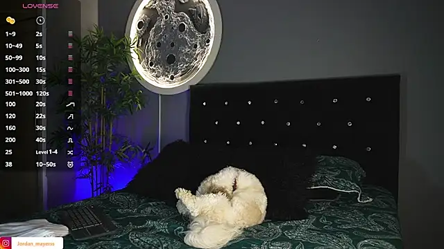 Snapshot of jordan_mayers02 chatting on February 20, 2026, 9:00 am jordan mayers02 online show from February 20, 2026, 9:00 am