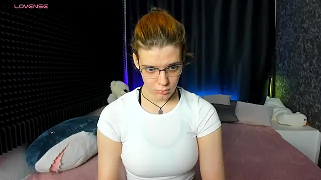 KIKI Krash online show from January 16, 2025, 10:21 am