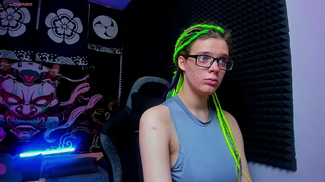 KIKI Krash online show from September 26, 2025, 10:08 am