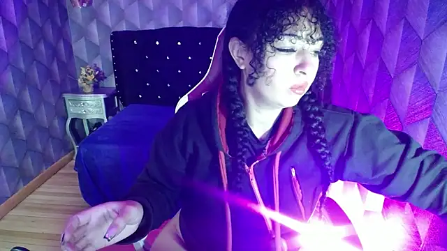 Sofiacowperx online show from February 22, 2025, 12:51 pm