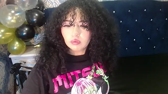 Sofiacowperx online show from April 1, 2026, 12:28 pm