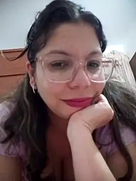 Carliina Soussa online show from April 6, 2026, 11:38 pm