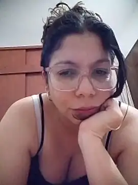 Carliina Soussa online show from May 4, 2026, 11:45 pm