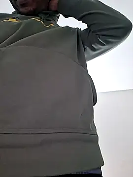 bigboytoy912 online show from April 9, 2026, 5:18 pm