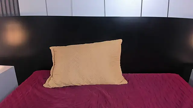 liz goth online show from January 16, 2025, 1:14 pm