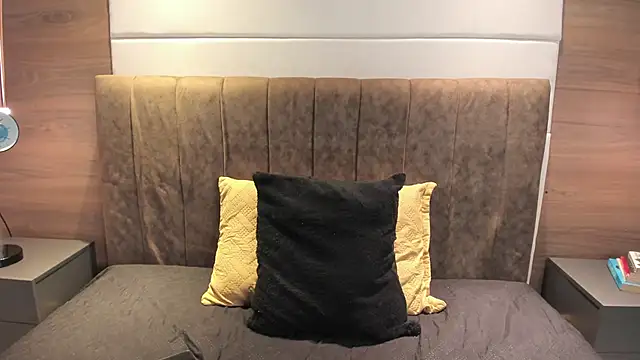 liz goth online show from March 14, 2025, 1:57 pm