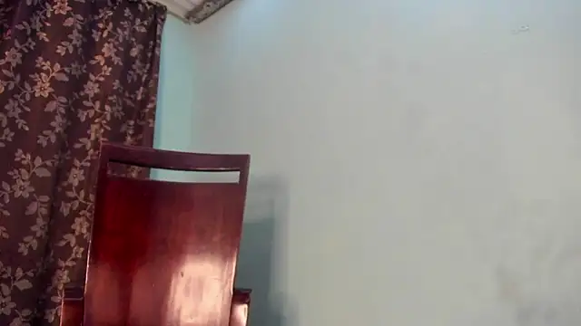 Snapshot of Nathaly_love96 chatting on January 17, 2026, 11:37 am Nathaly love96 online show from January 17, 2026, 11:37 am