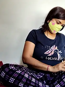 Snapshot of illay_love chatting on March 4, 2026, 7:36 am illay love online show from March 4, 2026, 7:36 am