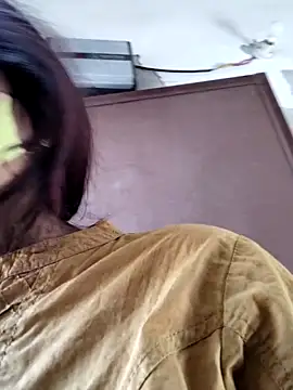 Snapshot of illay_love chatting on March 5, 2026, 7:26 am illay love online show from March 5, 2026, 7:26 am