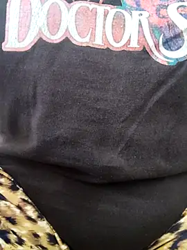 Snapshot of illay_love chatting on March 7, 2026, 5:04 am illay love online show from March 7, 2026, 5:04 am