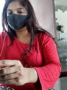 Snapshot of illay_love chatting on March 11, 2026, 5:02 am illay love online show from March 11, 2026, 5:02 am