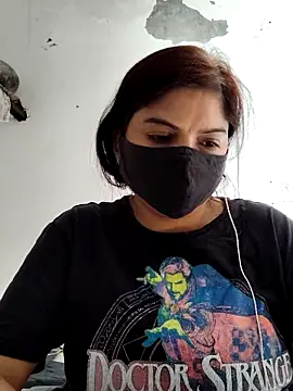 Snapshot of illay_love chatting on March 15, 2026, 6:30 am illay love online show from March 15, 2026, 6:30 am