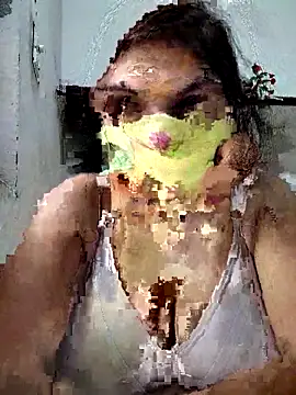 Snapshot of illay_love chatting on March 18, 2026, 6:05 am illay love online show from March 18, 2026, 6:05 am