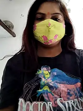 Snapshot of illay_love chatting on April 4, 2026, 5:06 am illay love online show from April 4, 2026, 5:06 am