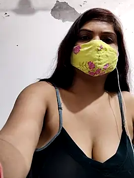 Snapshot of illay_love chatting on April 6, 2026, 4:52 pm illay love online show from April 6, 2026, 4:52 pm