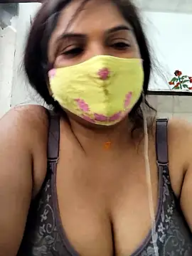 Snapshot of illay_love chatting on May 9, 2026, 5:56 am illay love online show from May 9, 2026, 5:56 am