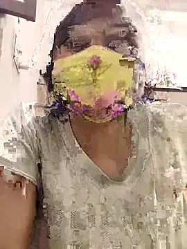 Snapshot of illay_love chatting on May 10, 2026, 6:13 pm illay love online show from May 10, 2026, 6:13 pm