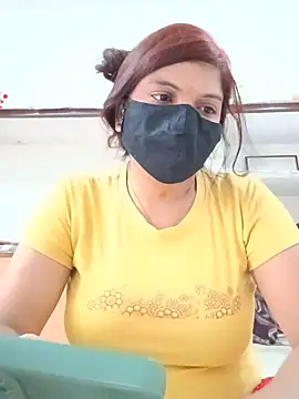 Snapshot of illay_love chatting on May 21, 2026, 5:14 am illay love online show from May 21, 2026, 5:14 am