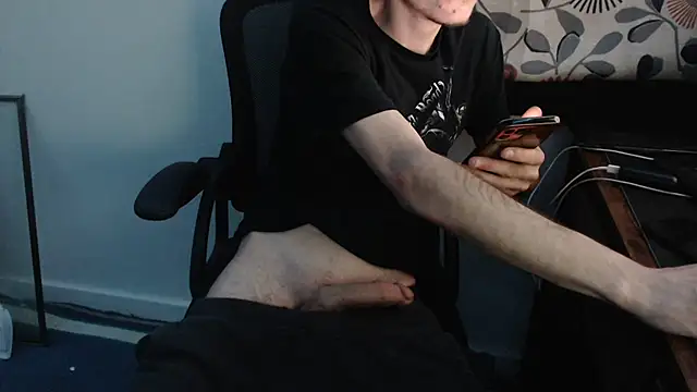 MrKingDick607 online show from April 18, 2026, 9:57 am