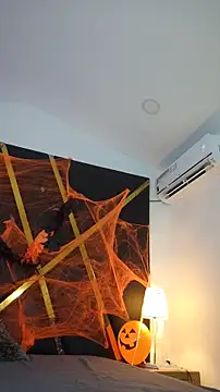 Adel Nesbiit online show from October 29, 2025, 7:26 pm