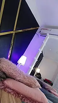 Adel Nesbiit online show from November 28, 2025, 8:22 pm