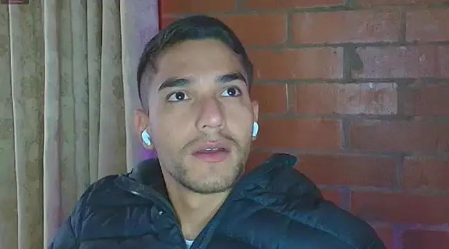 Leandro valenzuela online show from February 5, 2025, 12:17 pm