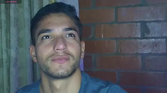 Leandro valenzuela online show from February 10, 2025, 11:45 pm