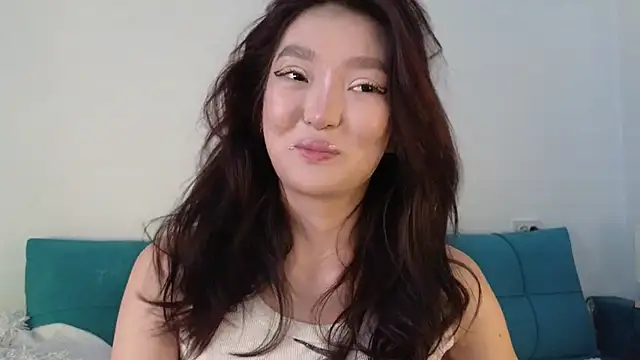 AudreyMell online show from November 15, 2025, 3:52 pm