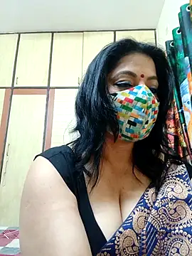 Snapshot of Ratna-777 chatting on October 23, 2025, 6:06 pm Ratna-777 online show from October 23, 2025, 6:06 pm