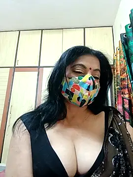 Snapshot of Ratna-777 chatting on October 26, 2025, 5:41 pm Ratna-777 online show from October 26, 2025, 5:41 pm