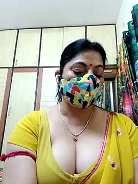 Snapshot of Ratna-777 chatting on January 17, 2026, 6:33 pm Ratna-777 online show from January 17, 2026, 6:33 pm