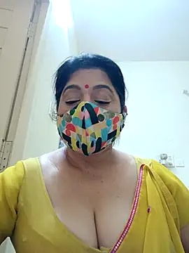 Snapshot of Ratna-777 chatting on March 7, 2026, 8:33 am Ratna-777 online show from March 7, 2026, 8:33 am