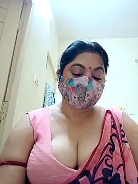 Snapshot of Ratna-777 chatting on March 9, 2026, 11:25 am Ratna-777 online show from March 9, 2026, 11:25 am