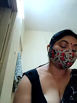 Snapshot of Ratna-777 chatting on April 5, 2026, 6:38 pm Ratna-777 online show from April 5, 2026, 6:38 pm