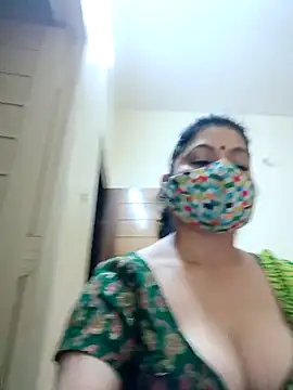 Snapshot of Ratna-777 chatting on April 9, 2026, 6:13 pm Ratna-777 online show from April 9, 2026, 6:13 pm