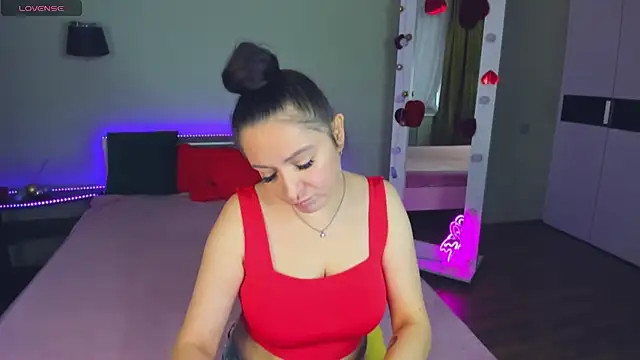 AngellLika online show from October 2, 2025, 12:45 pm