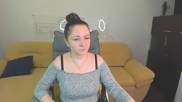 AngellLika online show from January 10, 2026, 2:41 pm