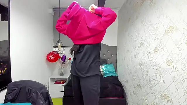 Snapshot of Abrillee1 chatting on March 7, 2025, 1:31 am Abrillee1 online show from March 7, 2025, 1:31 am