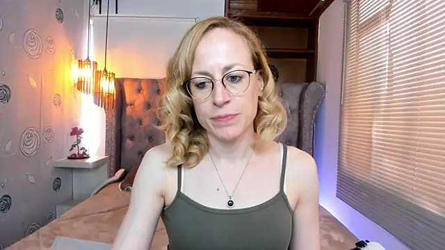 Snapshot of SammySanders chatting on January 17, 2025, 4:57 pm SammySanders online show from January 17, 2025, 4:57 pm