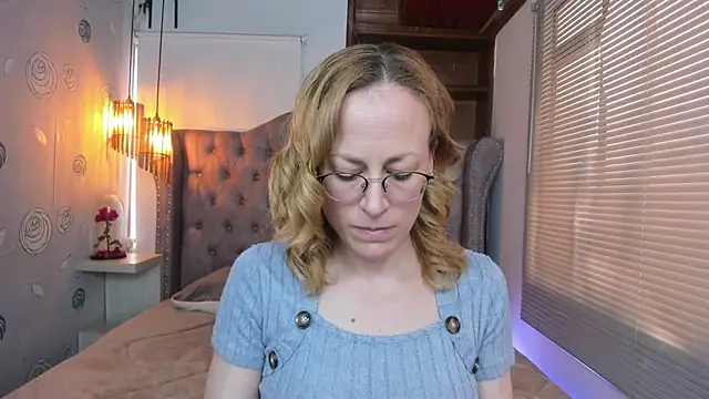 Snapshot of SammySanders chatting on March 18, 2025, 5:31 pm SammySanders online show from March 18, 2025, 5:31 pm