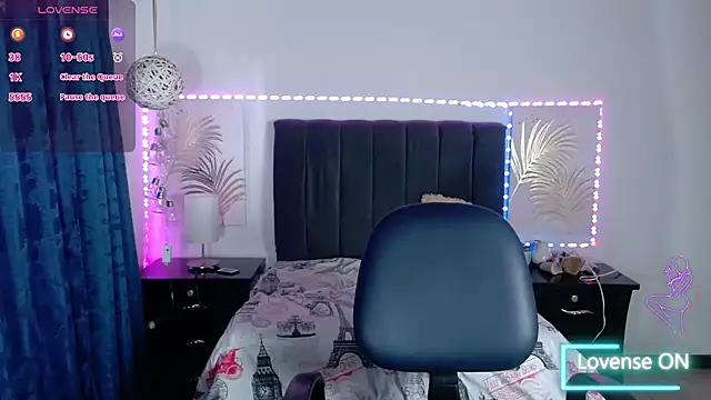 Snapshot of Julietacollins06 chatting on February 1, 2025, 2:34 pm Julietacollins06 online show from February 1, 2025, 2:34 pm