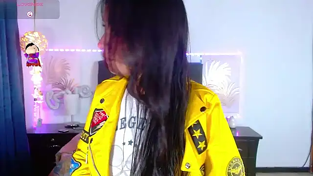 Snapshot of Julietacollins06 chatting on February 18, 2025, 1:22 pm Julietacollins06 online show from February 18, 2025, 1:22 pm