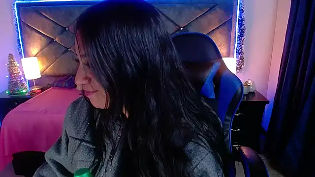 Snapshot of Julietacollins06 chatting on December 18, 2025, 12:33 pm Julietacollins06 online show from December 18, 2025, 12:33 pm