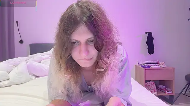 Alice Pinkhead online show from December 1, 2025, 4:50 am